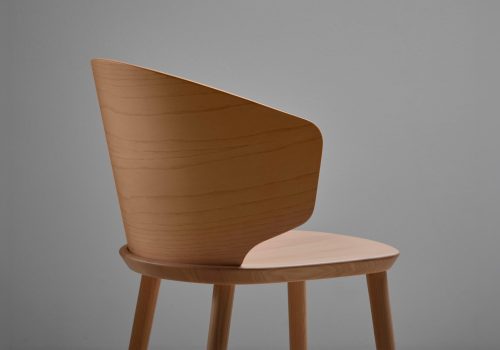 alcor-silla-brazos-pata-wood